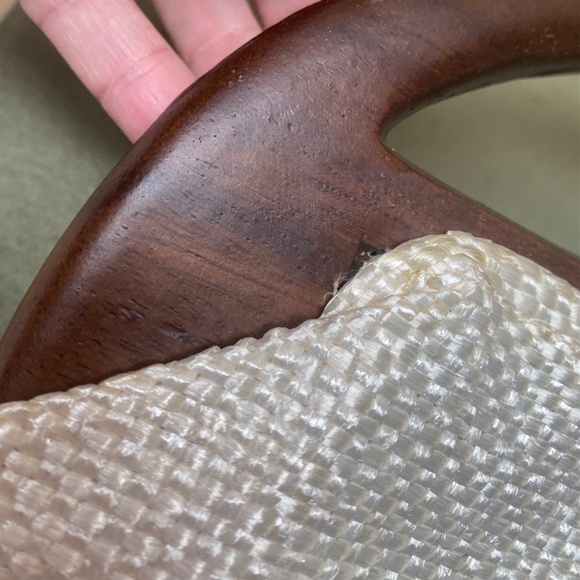 Vintage Woven Purse with Wood Clasp Handle Mid Century Style Handbags - Picture 5 of 16